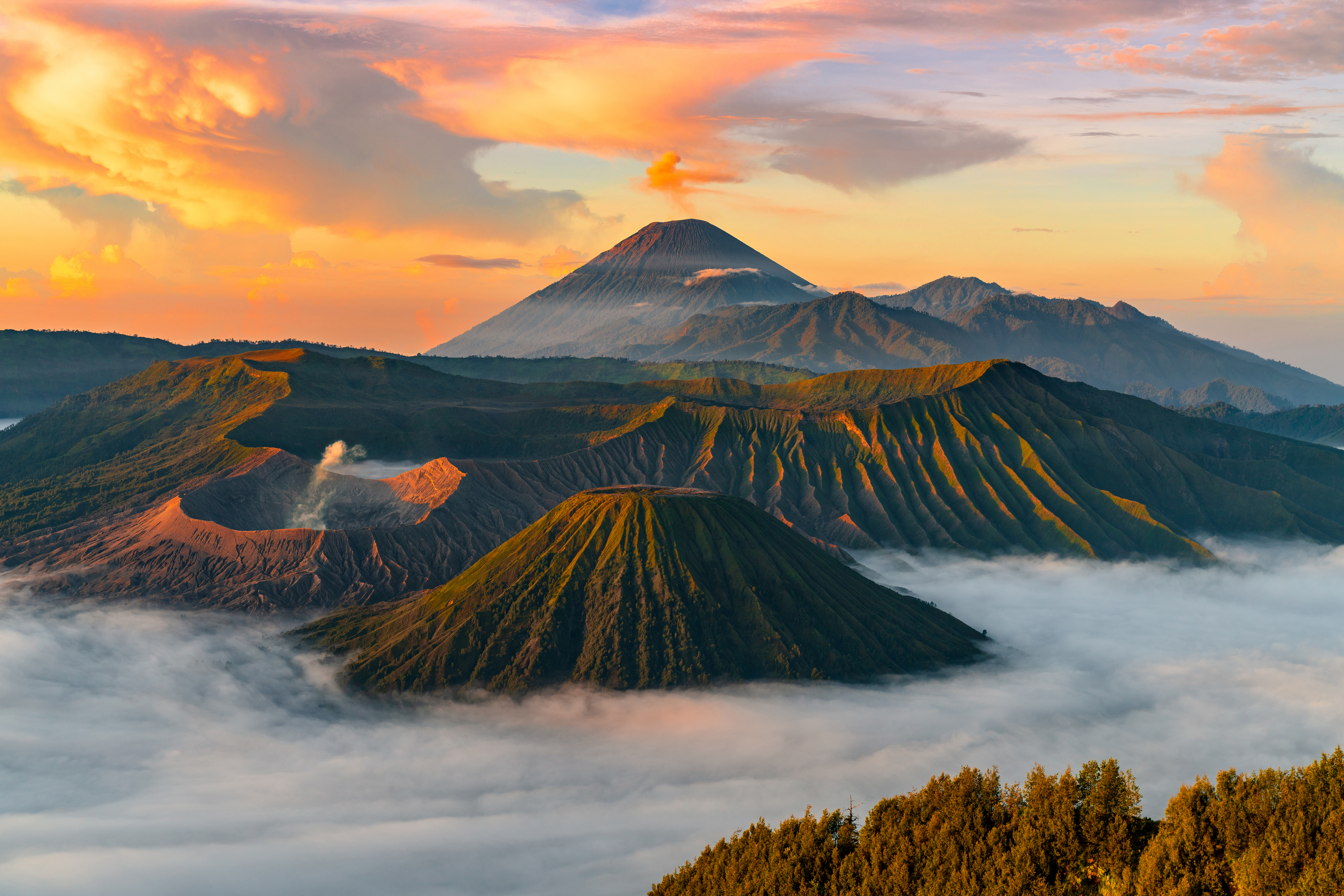 Sunrise in Mount Bromo